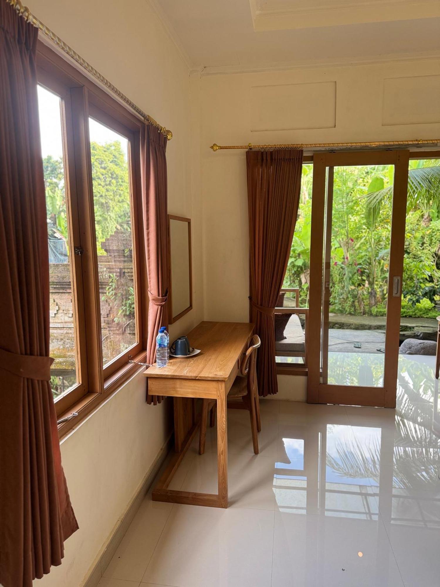 Pineapple House Hotel Ubud  Exterior photo